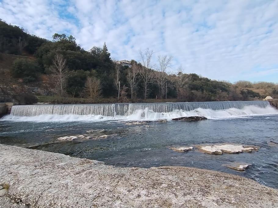 Lou Caladou Gite En Pierre Avec Bain A Remous Vallon-Pont-dʼArc Esterno foto